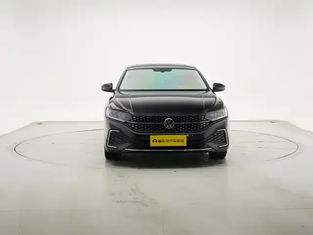 Volkswagen Passat — фото 2