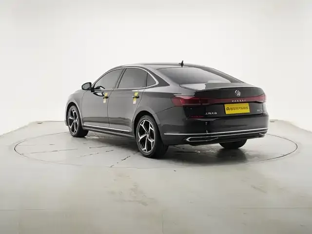 Volkswagen Passat — фото 3