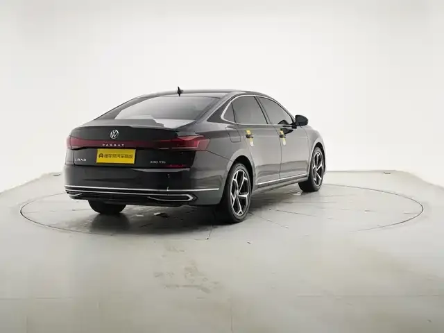 Volkswagen Passat — фото 5