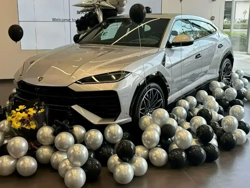 Lamborghini Urus SE — фото 1