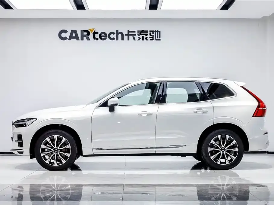 Volvo XC60 — фото 3