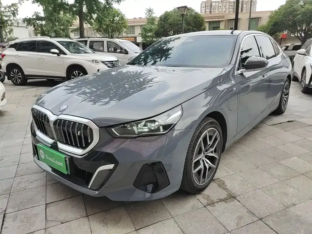 BMW i5 — фото 7