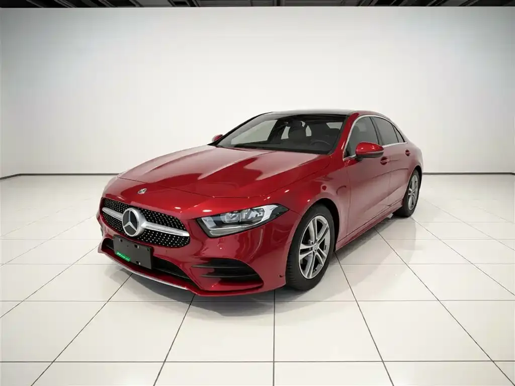 Mercedes-Benz A-Class — фото 1