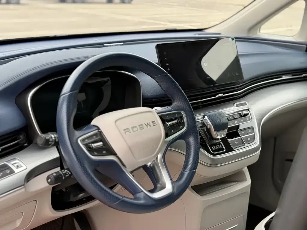 Roewe iMAX8 — фото 3