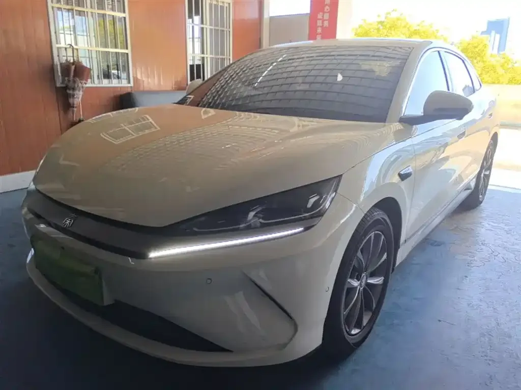 BYD Qin L — фото 1
