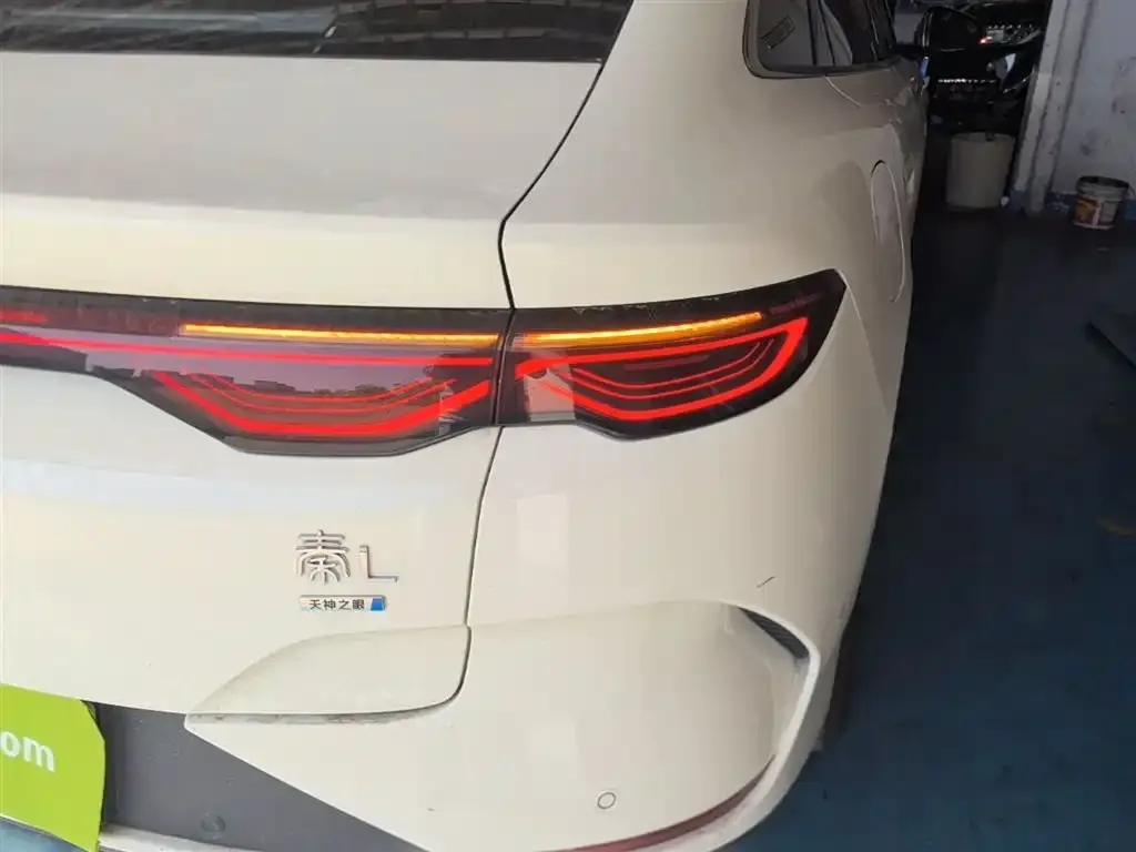 BYD Qin L — фото 2