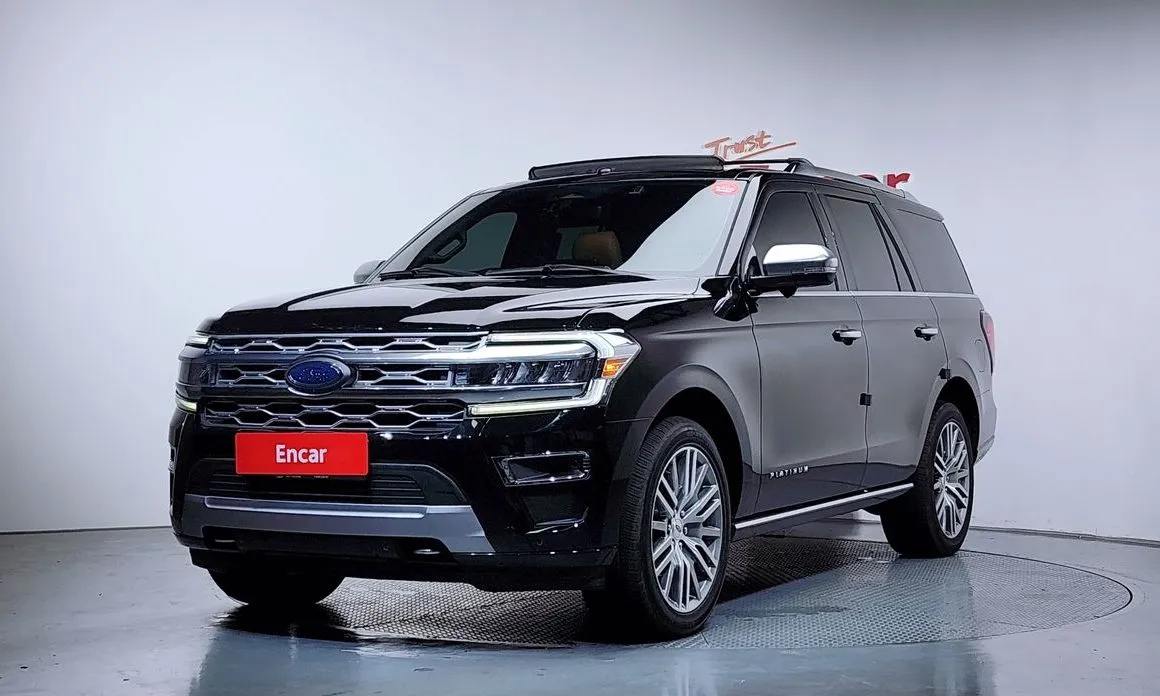 Ford Expedition — фото 1