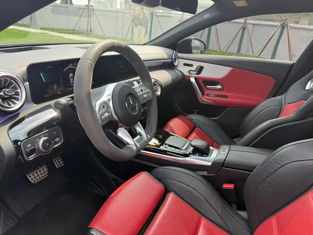 Mercedes-Benz CLA AMG — фото 6