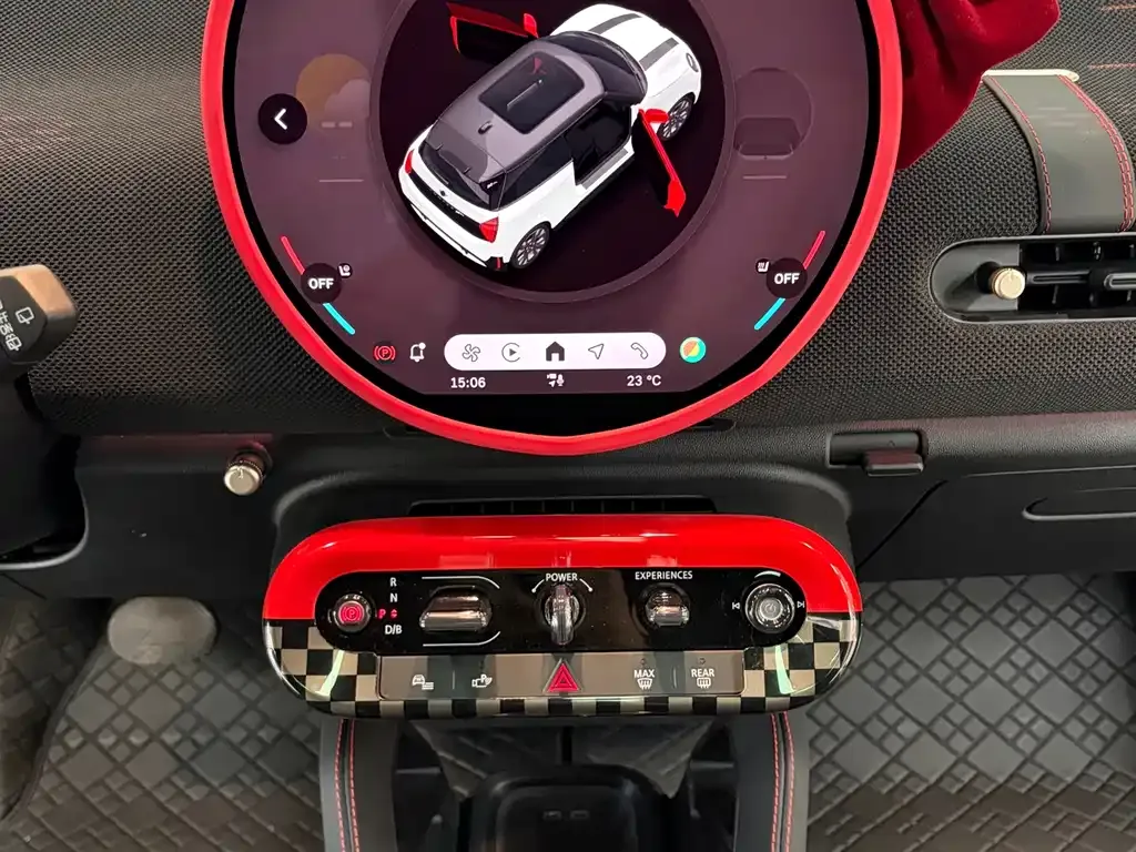 MINI JCW Electric — фото 9