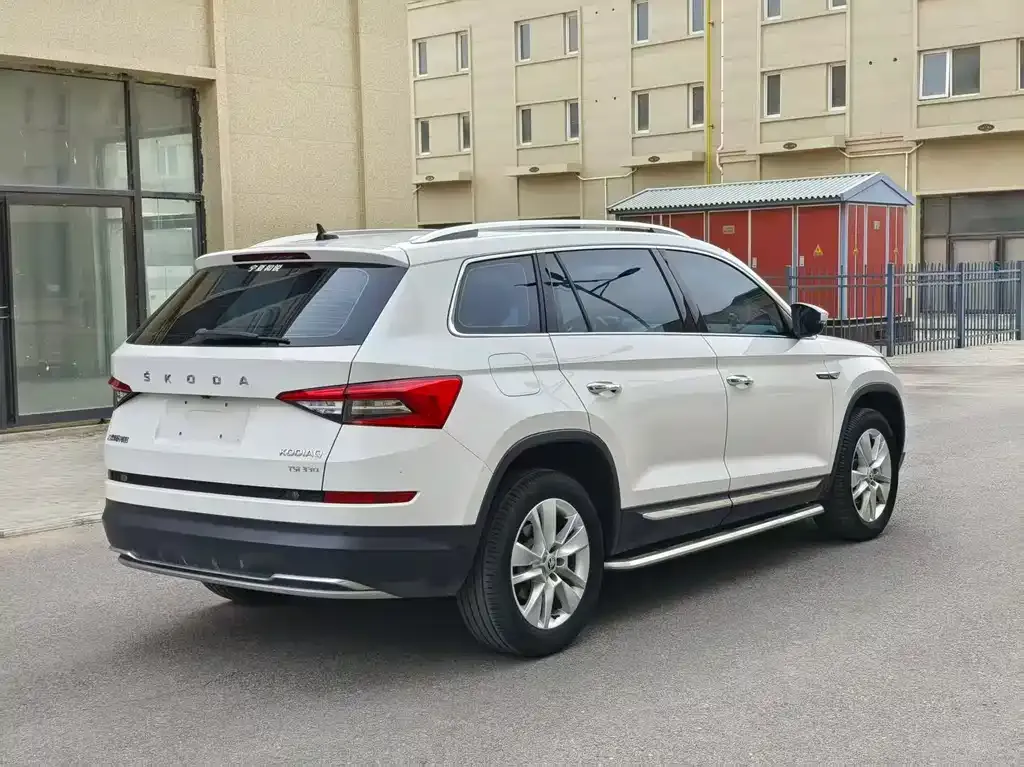 Skoda Kodiaq — фото 8