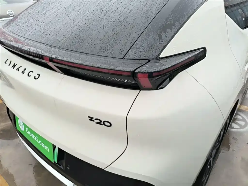 Lynk & Co Z20 — фото 10
