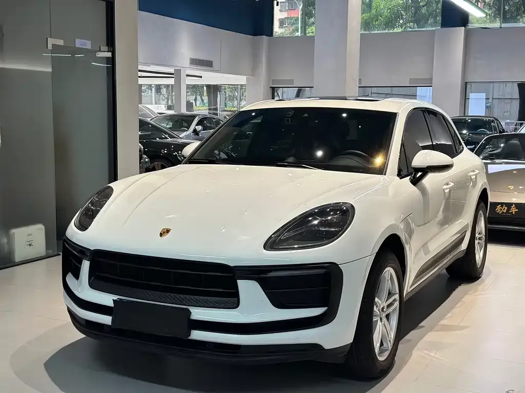 Porsche Macan — фото 1