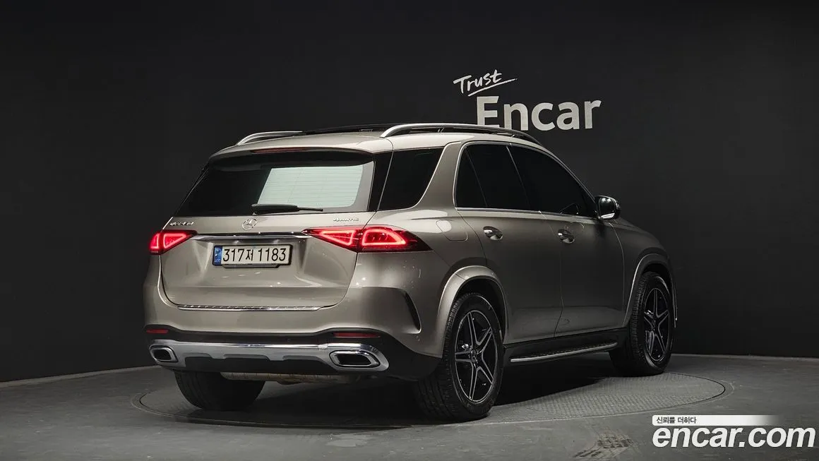 Mercedes-Benz GLE-Class — фото 6