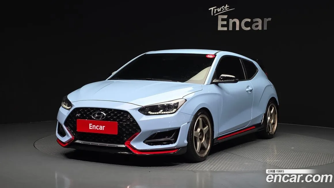 Hyundai Veloster — фото 1