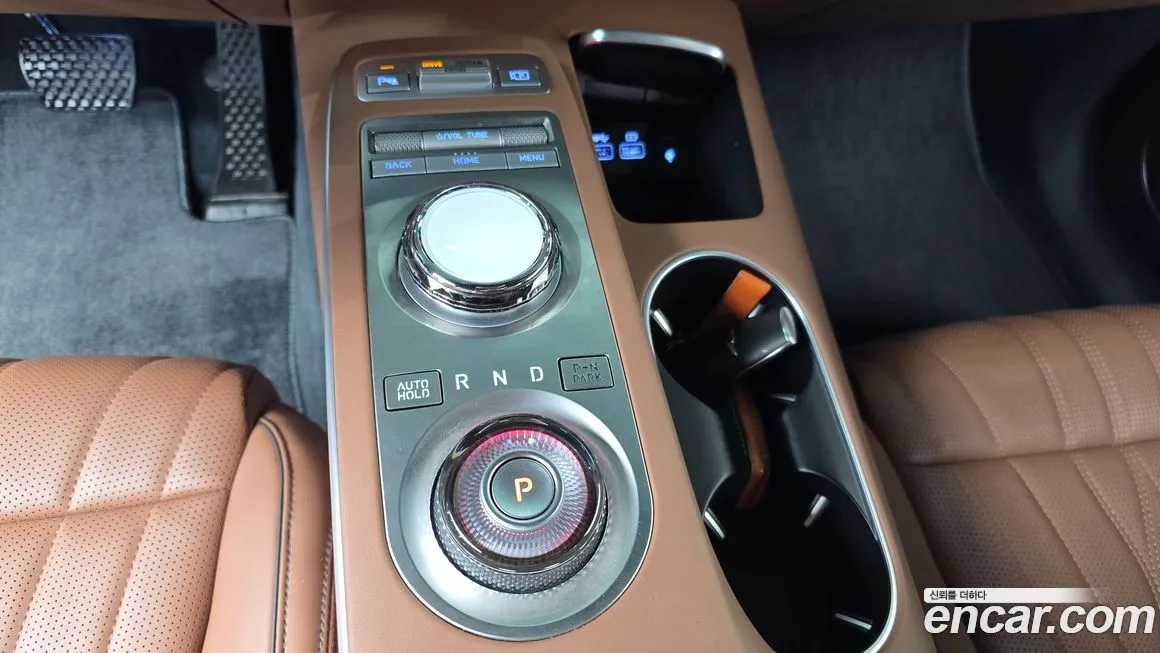Genesis GV70 — фото 10