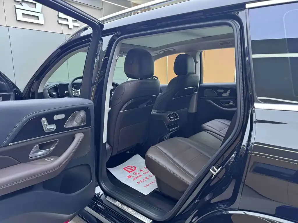 Mercedes-Benz GLS — фото 4