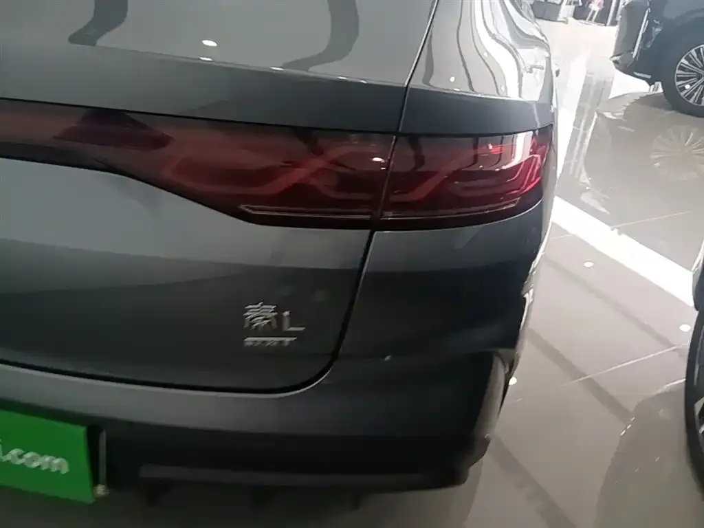 BYD Qin L — фото 9