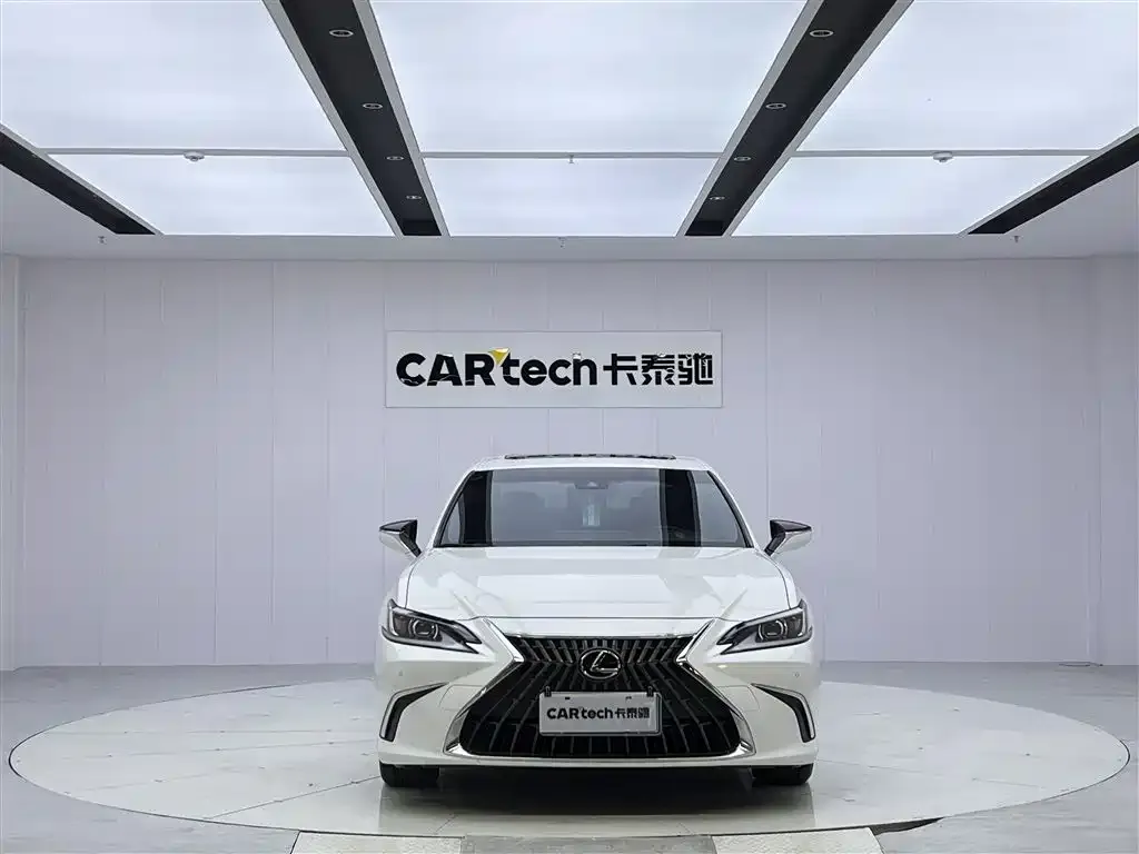 Lexus ES — фото 2