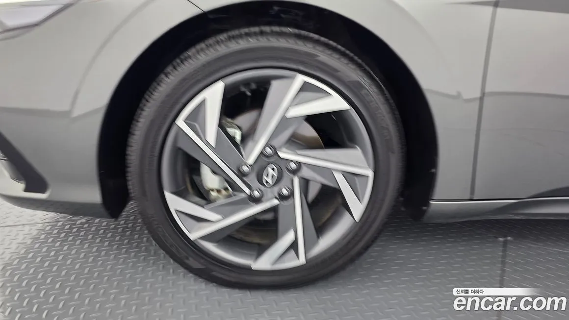 Hyundai AVANTE — фото 2