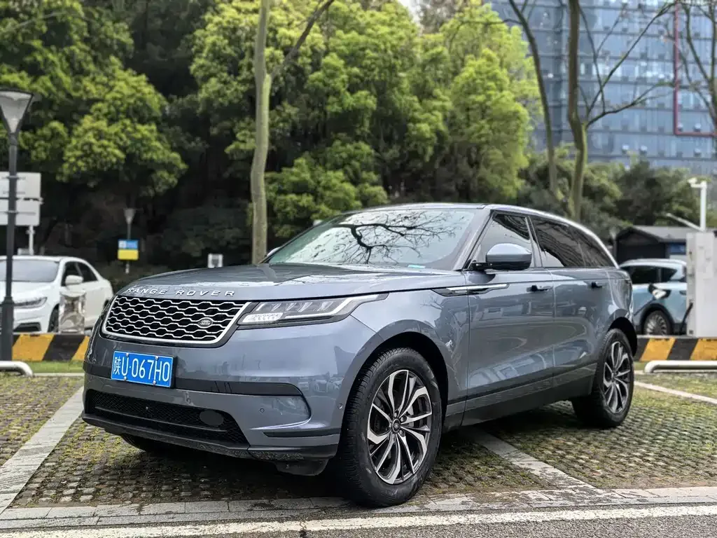 Land Rover Velar — фото 1