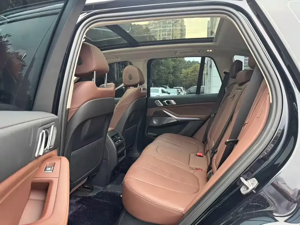 BMW X5 (Import) — фото 4