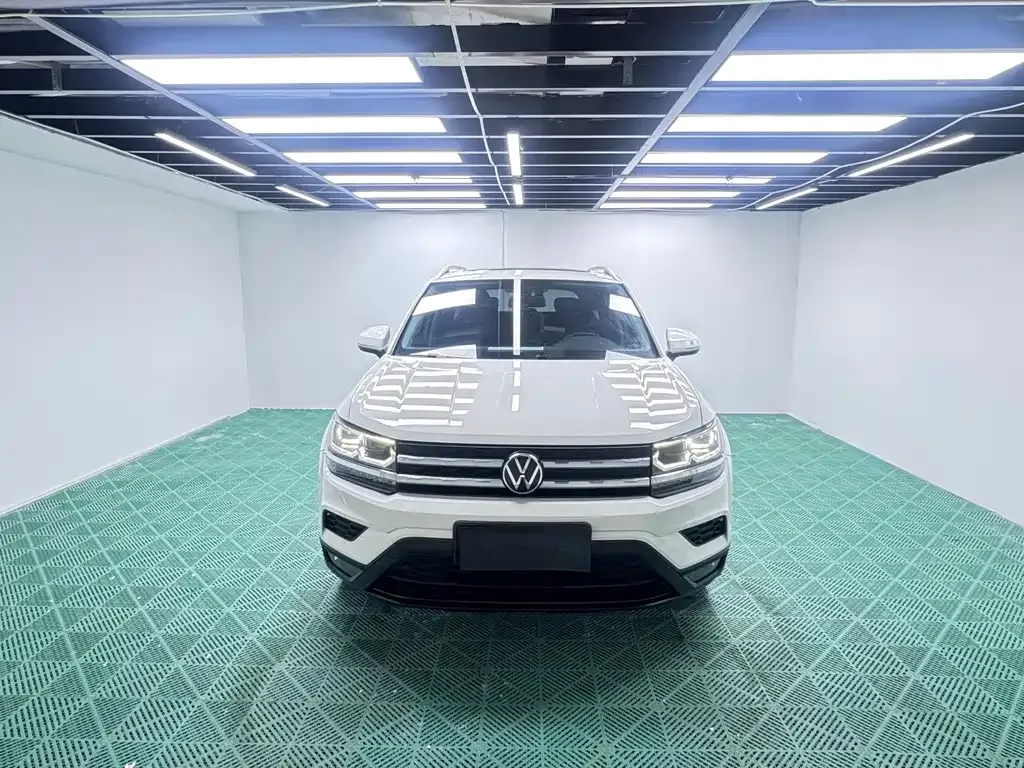 Volkswagen Tharu — фото 9