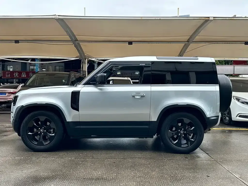 Land Rover Defender — фото 4