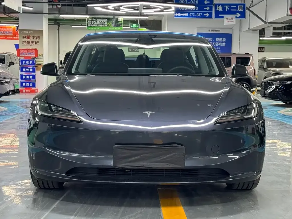 Tesla Model 3 — фото 9