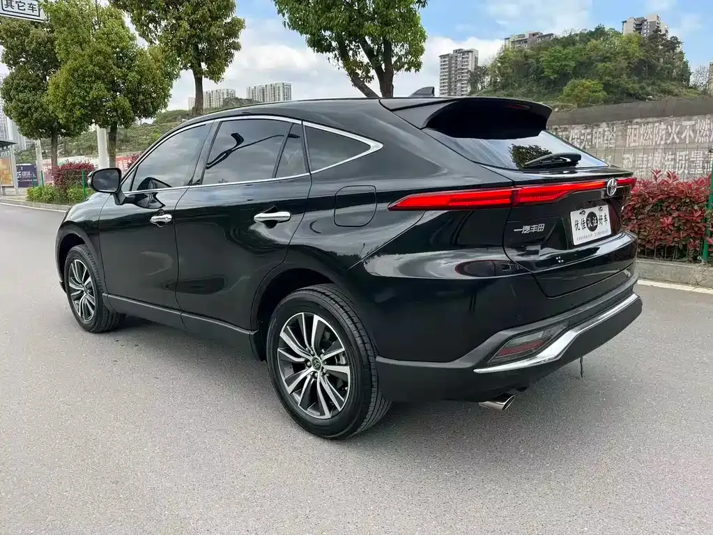 Toyota Harrier — фото 9