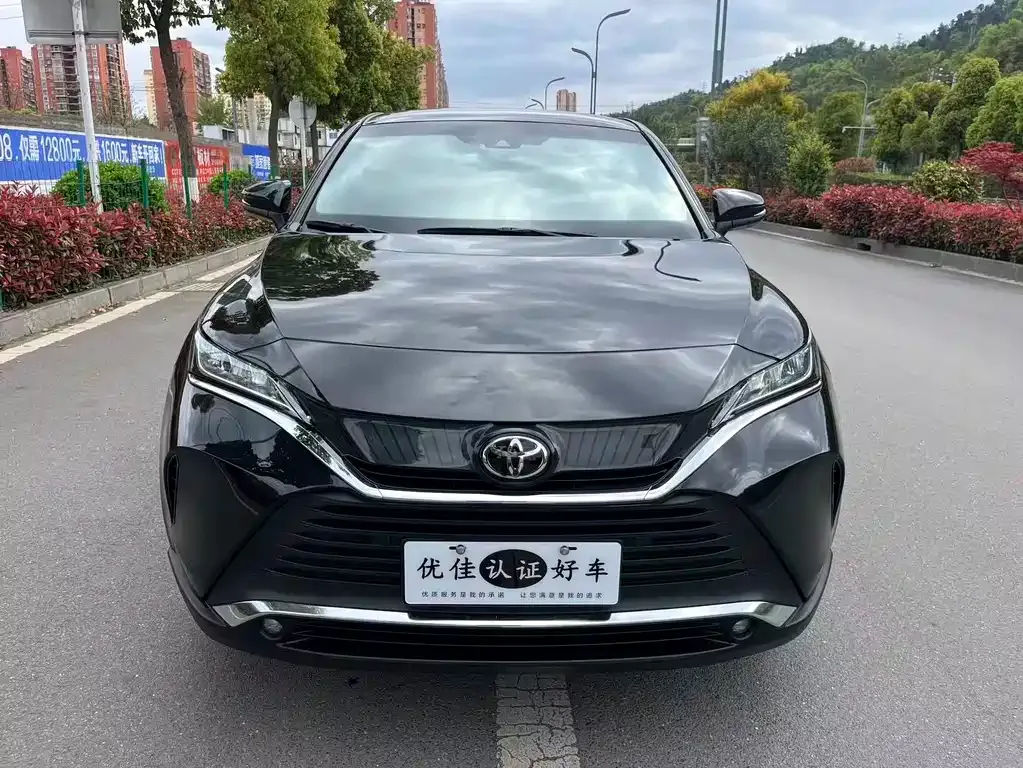 Toyota Harrier — фото 7
