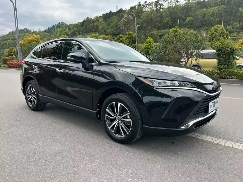 Toyota Harrier — фото 8