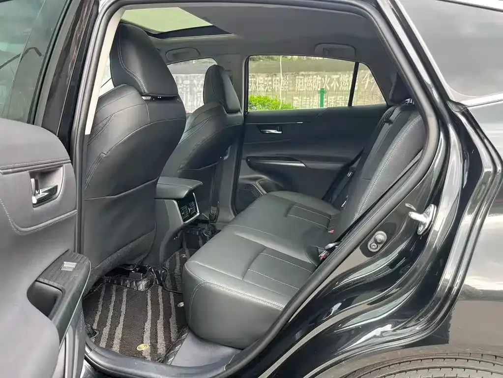 Toyota Harrier — фото 5