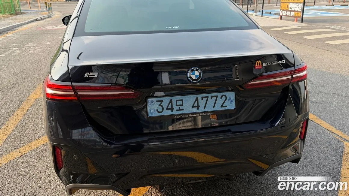 BMW i5 — фото 7