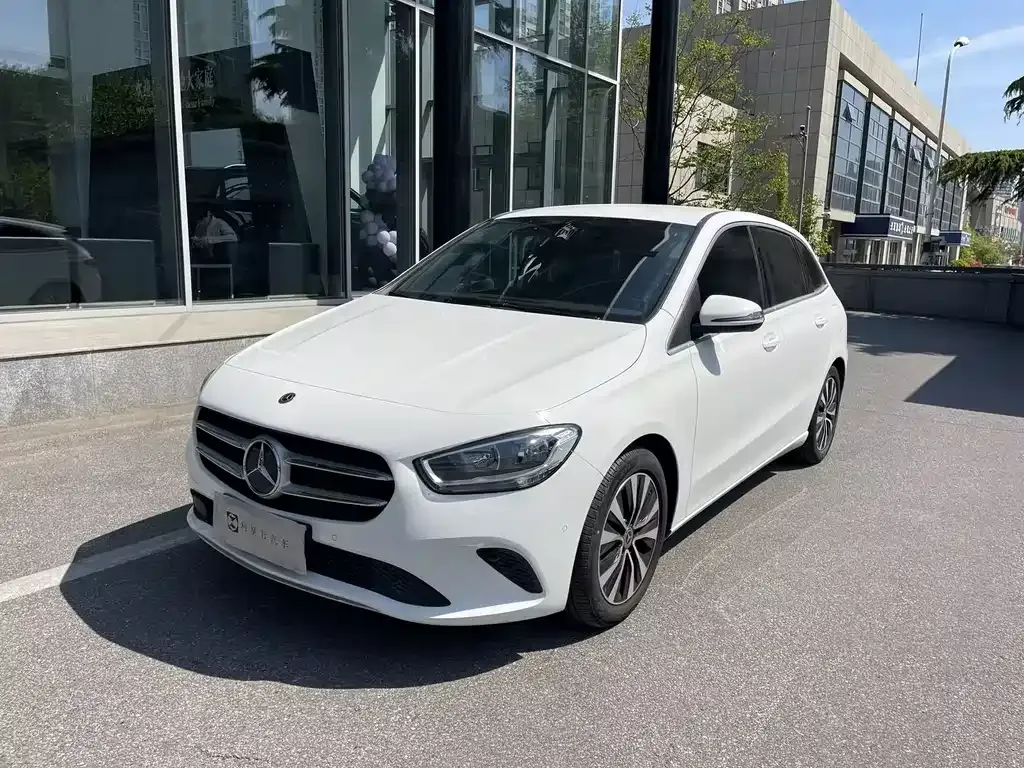 Mercedes-Benz B-Class — фото 1