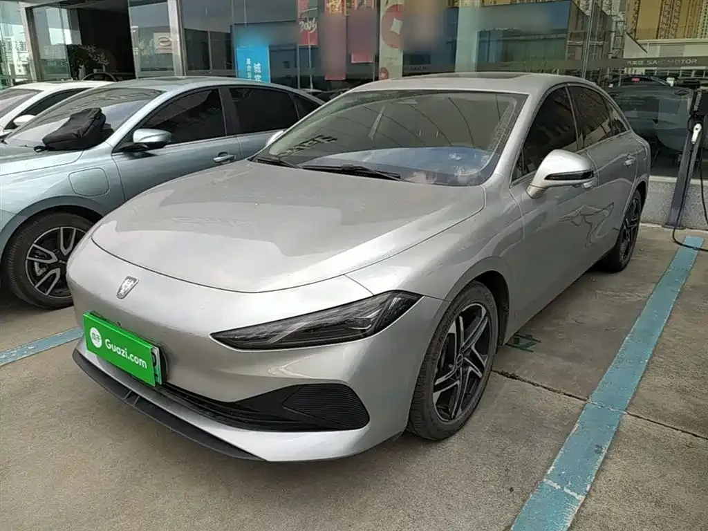 Roewe D7 — фото 1