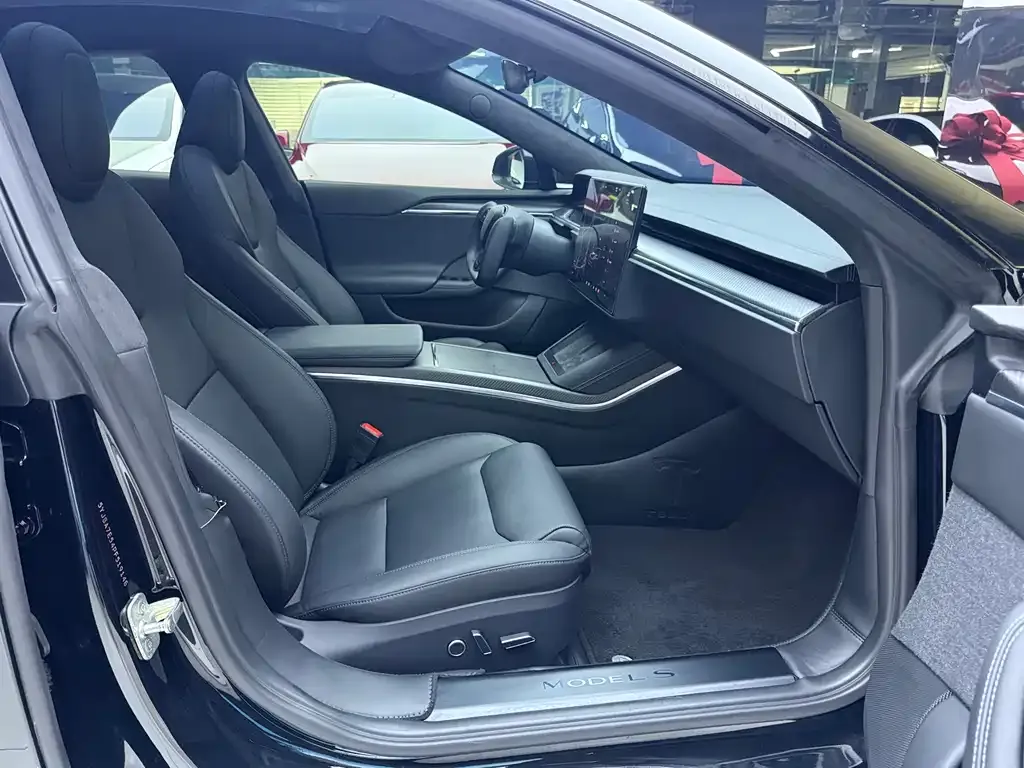 Tesla Model S — фото 8