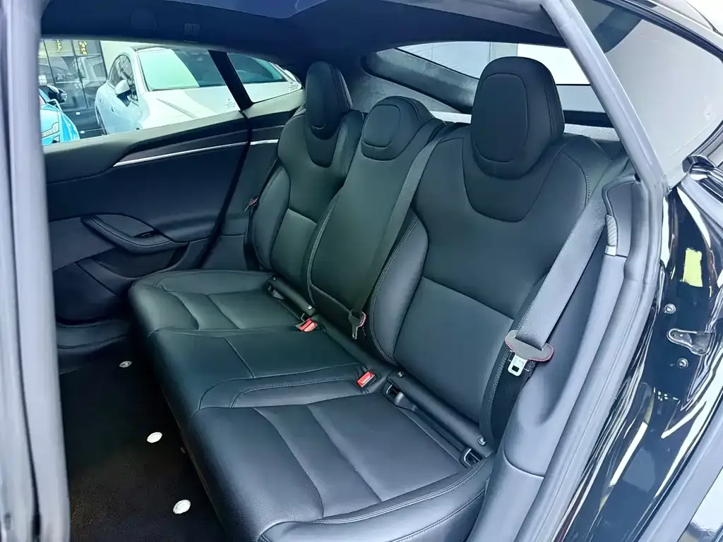 Tesla Model S — фото 10