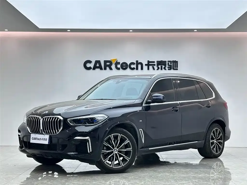 BMW X5 — фото 1