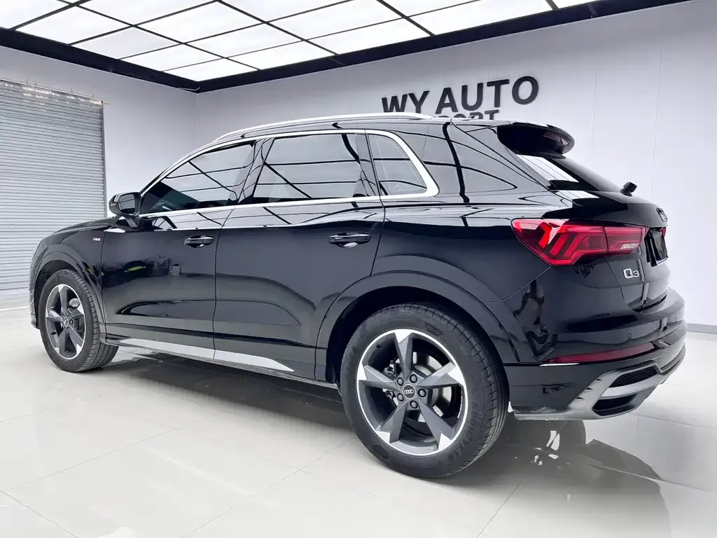 Audi Q3 — фото 10