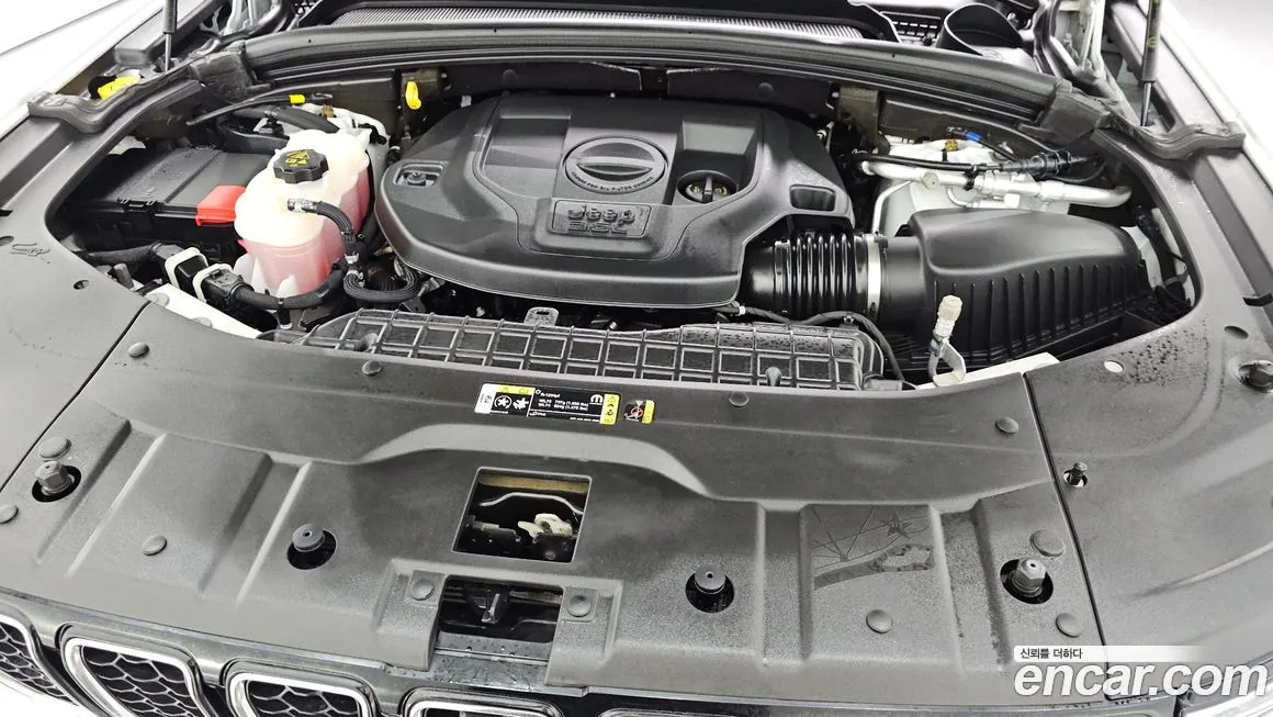 Jeep Cherokee — фото 10