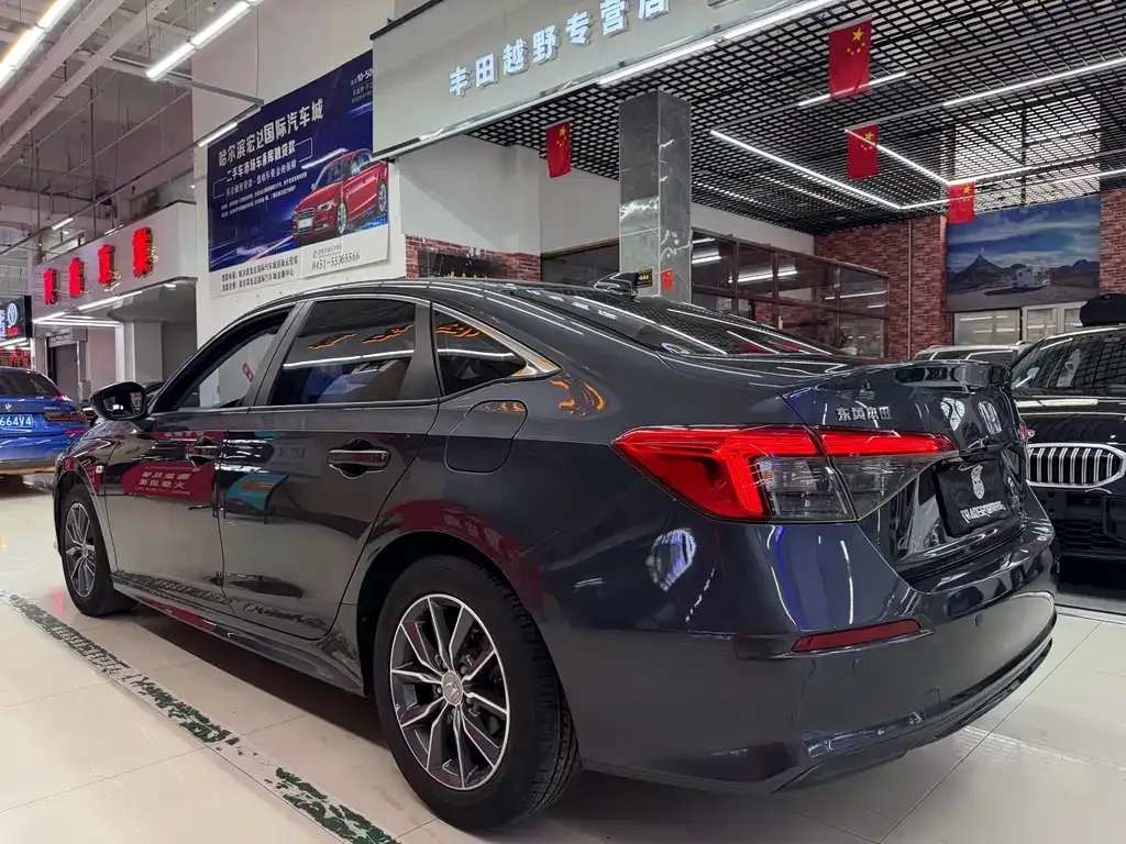 Honda Civic — фото 5