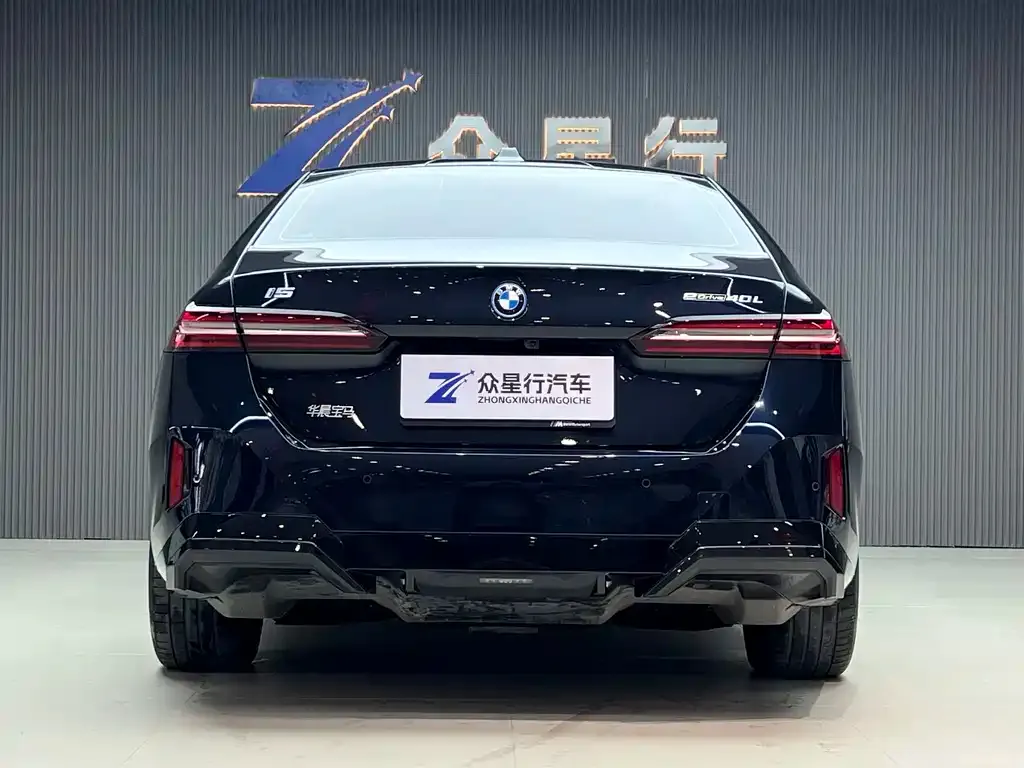 BMW i5 — фото 7