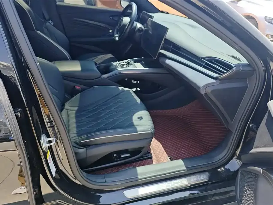 BYD Seal — фото 7