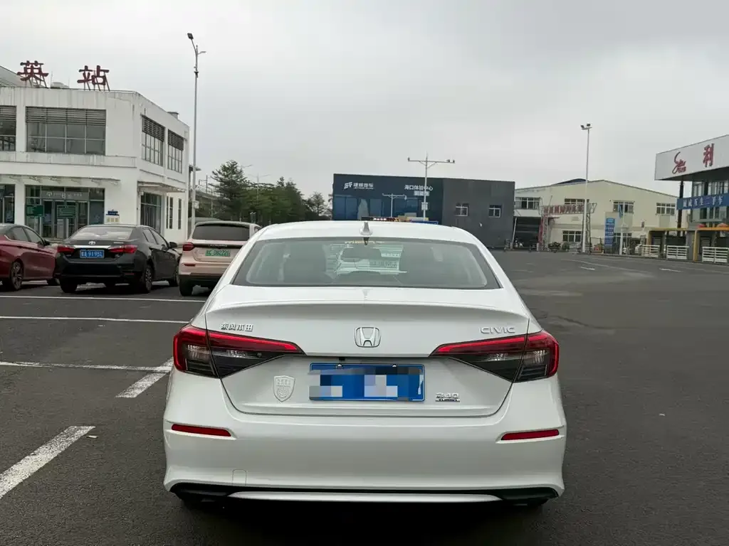 Honda Civic — фото 4