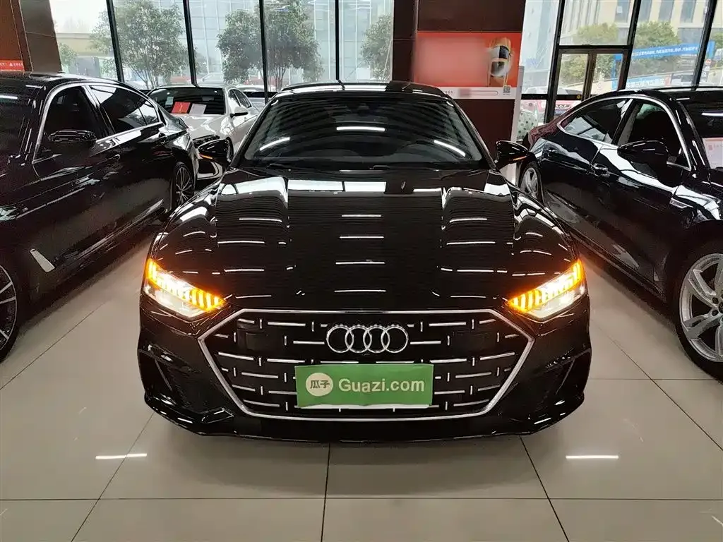 Audi A7L — фото 5
