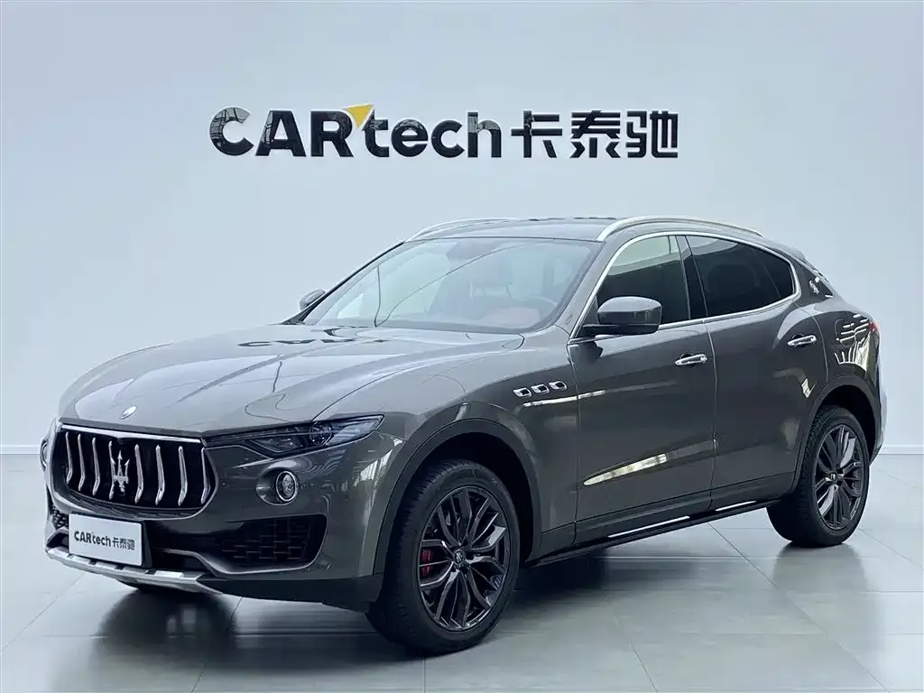 Maserati Levante — фото 1