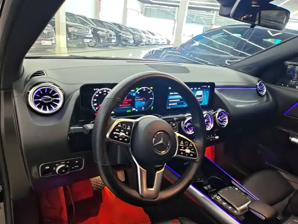 Mercedes-Benz EQA — фото 2