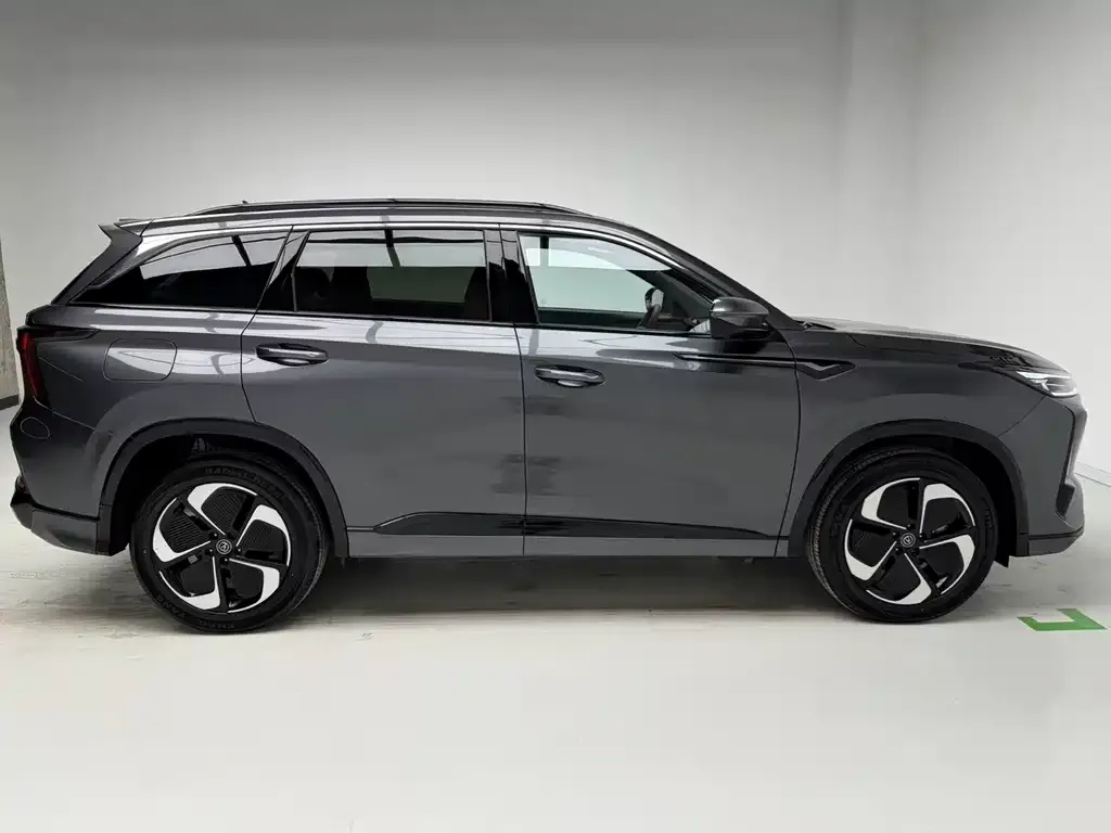 Changan CS75 PLUS iDD — фото 4