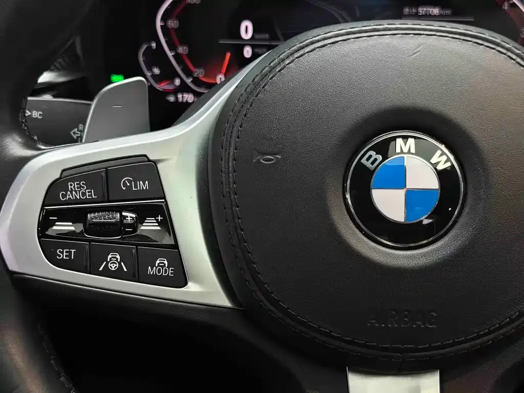 BMW 5 Series — фото 3