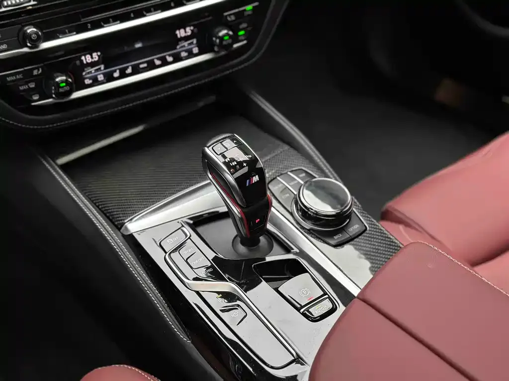 BMW 5 Series — фото 6